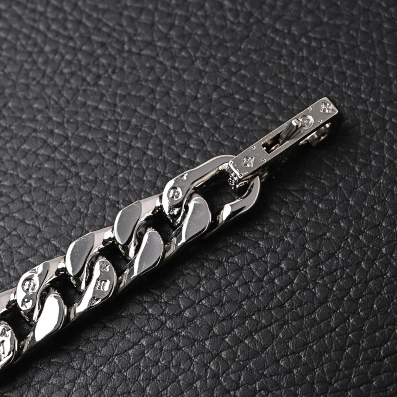 Louis Vuitton LV Chain Links Silver Bracelet view