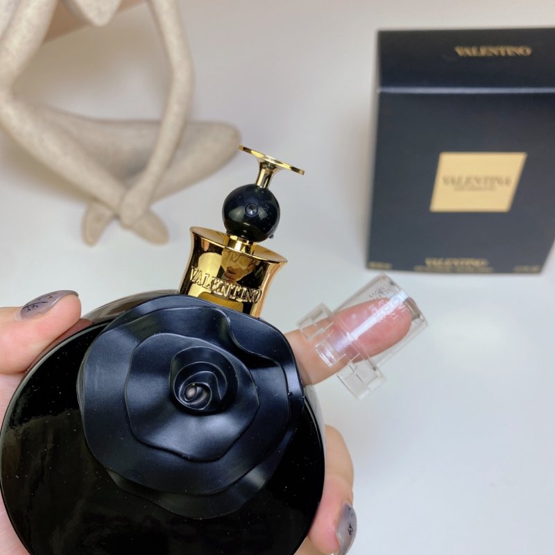 Valentino Valentina Oud Assoluto Eau de Parfum 80ml view