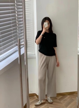 Black Classic Short Sleeve T-Shirt with Small Logo view 2