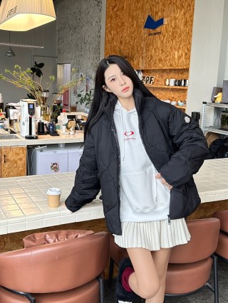 Black Quilted Puffer Down Jacket