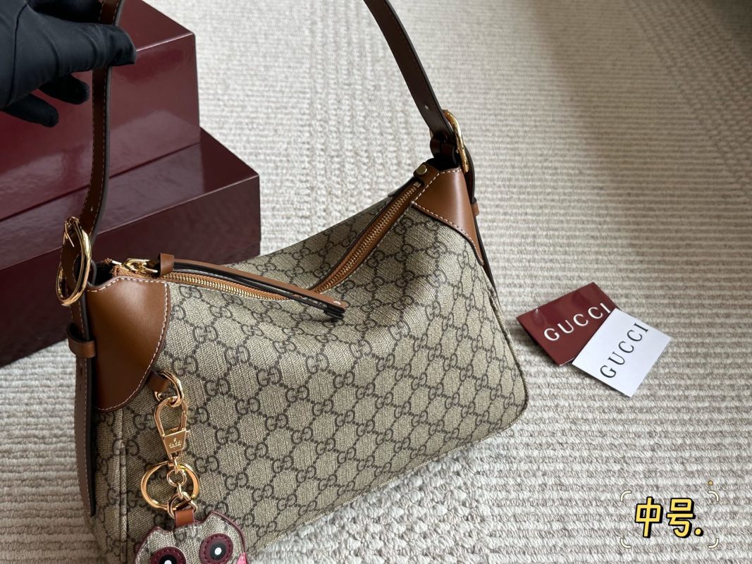 Gucci GG Emblem Shoulder Bag Beige Leather view