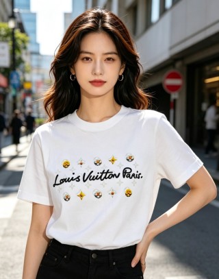 Louis Vuitton Paris White T-Shirt with Monogram Embroidery view 3