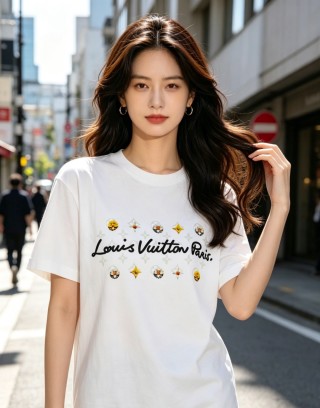 Louis Vuitton Paris White T-Shirt with Monogram Embroidery view 5