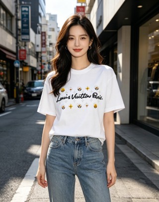 Louis Vuitton Paris White T-Shirt with Monogram Embroidery view 6