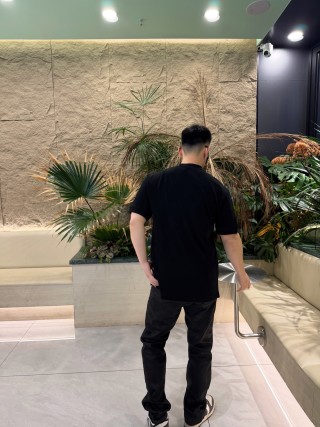 Gucci Embroidered Logo Black T-Shirt view 6