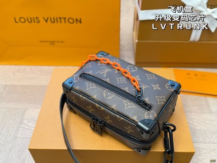Louis Vuitton Soft Trunk Monogram Chain Shoulder Bag Black Orange view 5