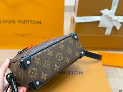 Louis Vuitton Soft Trunk Monogram Chain Shoulder Bag Black Orange view 7