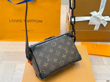 Louis Vuitton Soft Trunk Monogram Chain Shoulder Bag Black Orange view 8