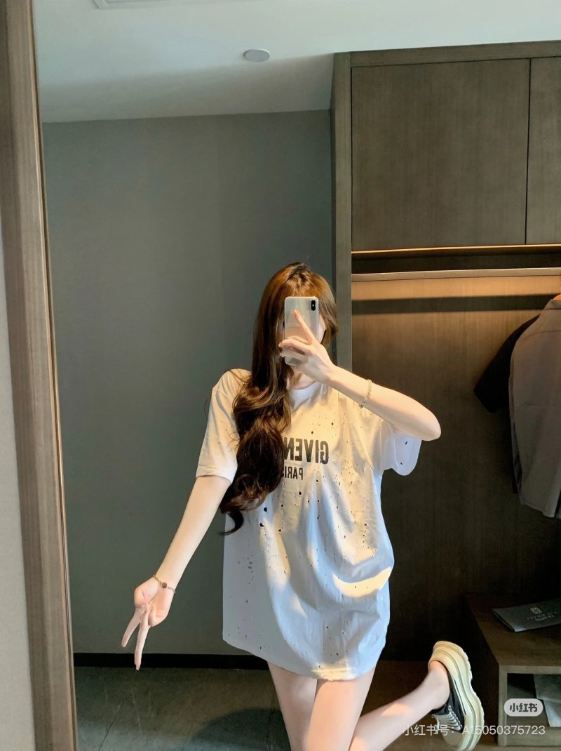 Cream Oversized Graphic Print Short Sleeve T-Shirt