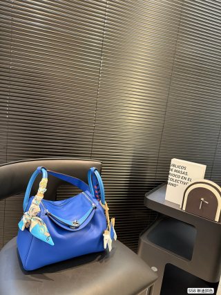 Hermès Lindy 28 Blue & Gold Leather Bag