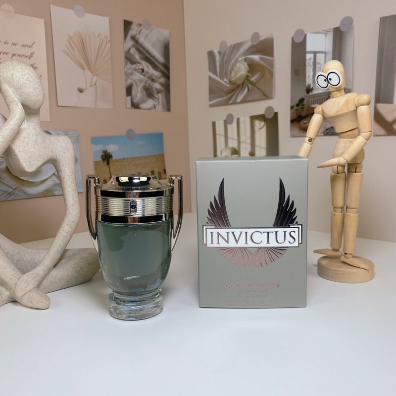 Paco Rabanne Invictus Silver Trophy Men's Eau de Toilette 100ml