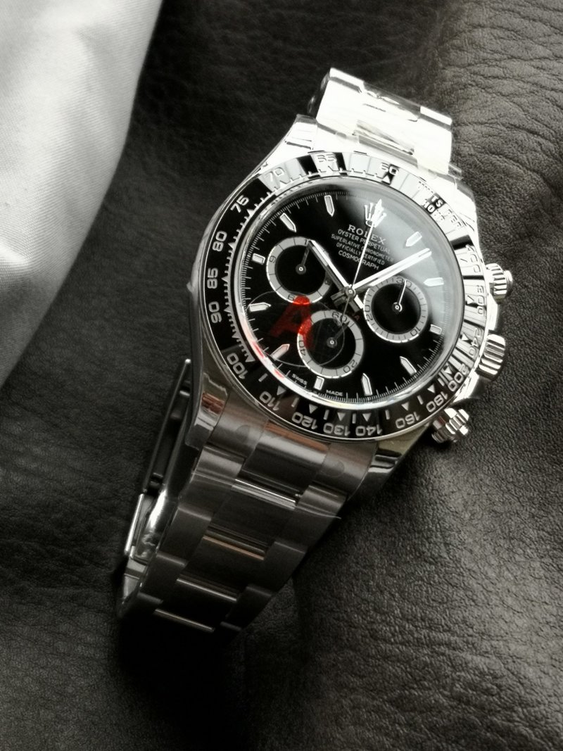 Rolex Daytona Chronograph Steel Black Dial Watch M126500LN view