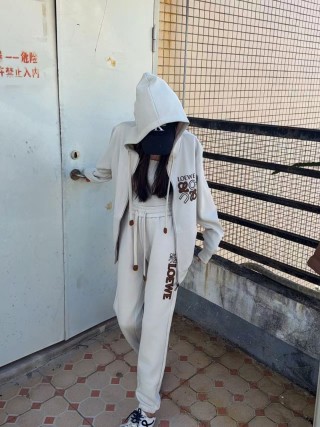 Loewe Cream Logo Zip Hoodie Tracksuit Set view 5