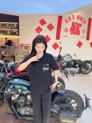 Black Logo Print Short Sleeve T-Shirt view 7