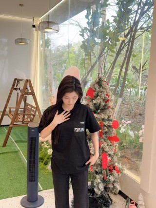 Black Logo Print Short Sleeve T-Shirt view 9