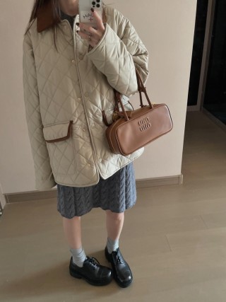 Cream Quilted Puffer Jacket with Contrast Trim view 4