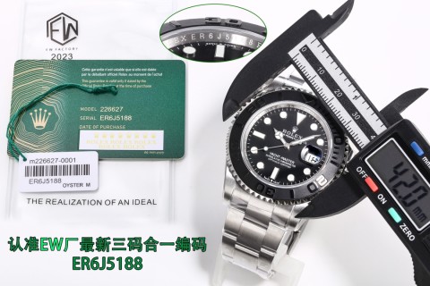 Rolex Yacht-Master 42mm Black Dial Steel Watch Replica view 3