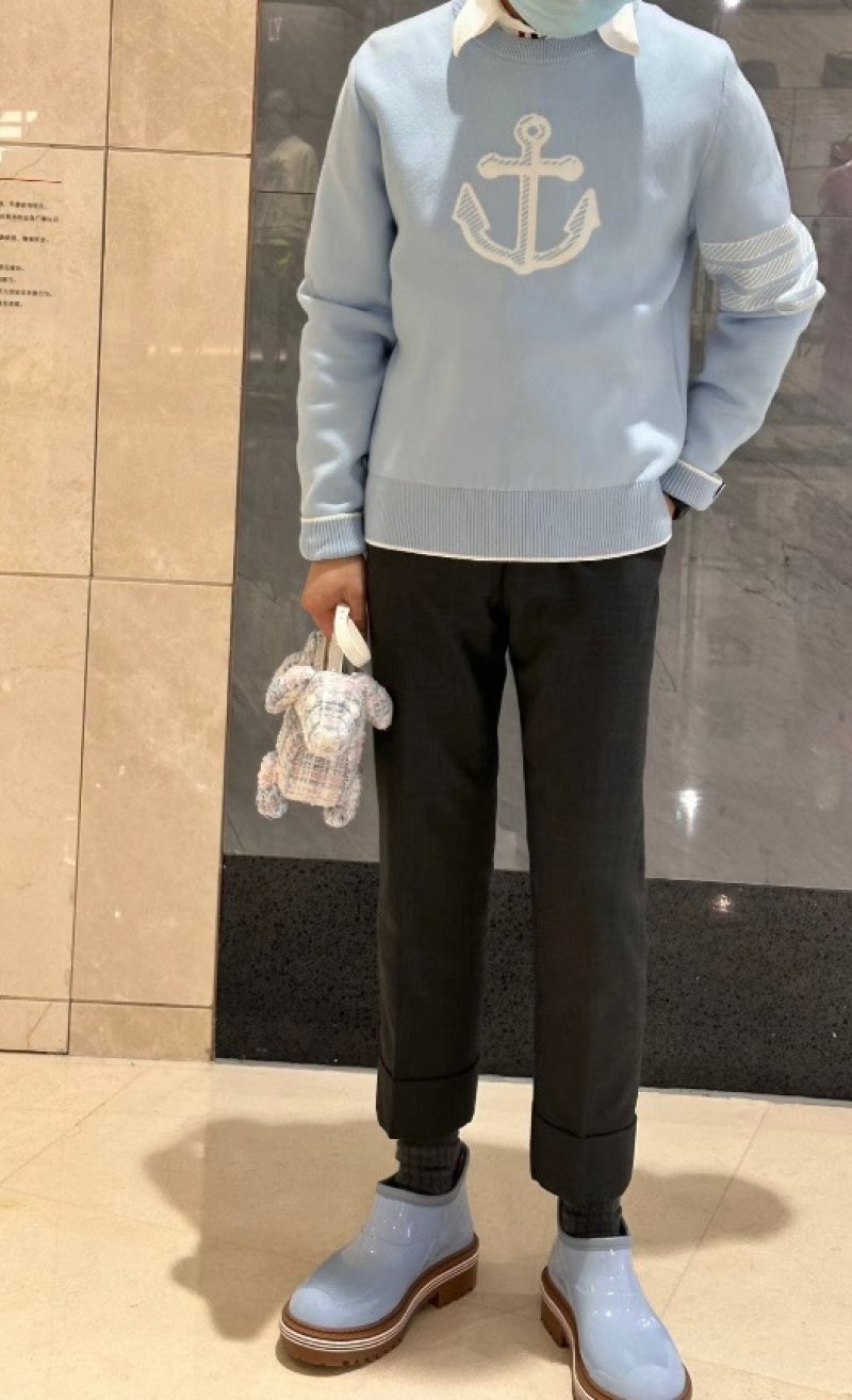 Oversized Knit Crewneck Sweater - Cream/Blue view