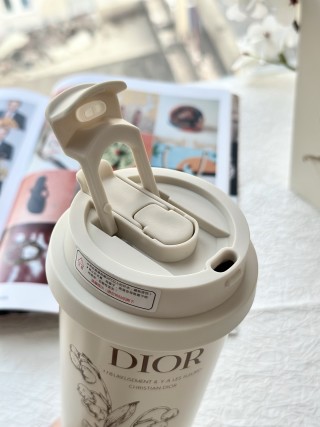 Dior Dual-Mouth Insulated Tumbler White view 5