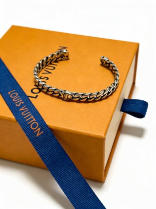 Louis Vuitton Silver Cuban Chain Bracelet - Adjustable view 5