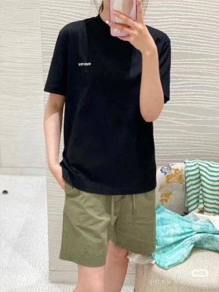 Essentials Fear of God Black Minimalist T-Shirt view 2