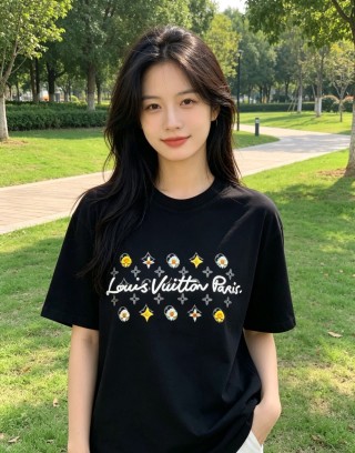 Louis Vuitton Paris Black T-Shirt with Floral Embroidery view 2