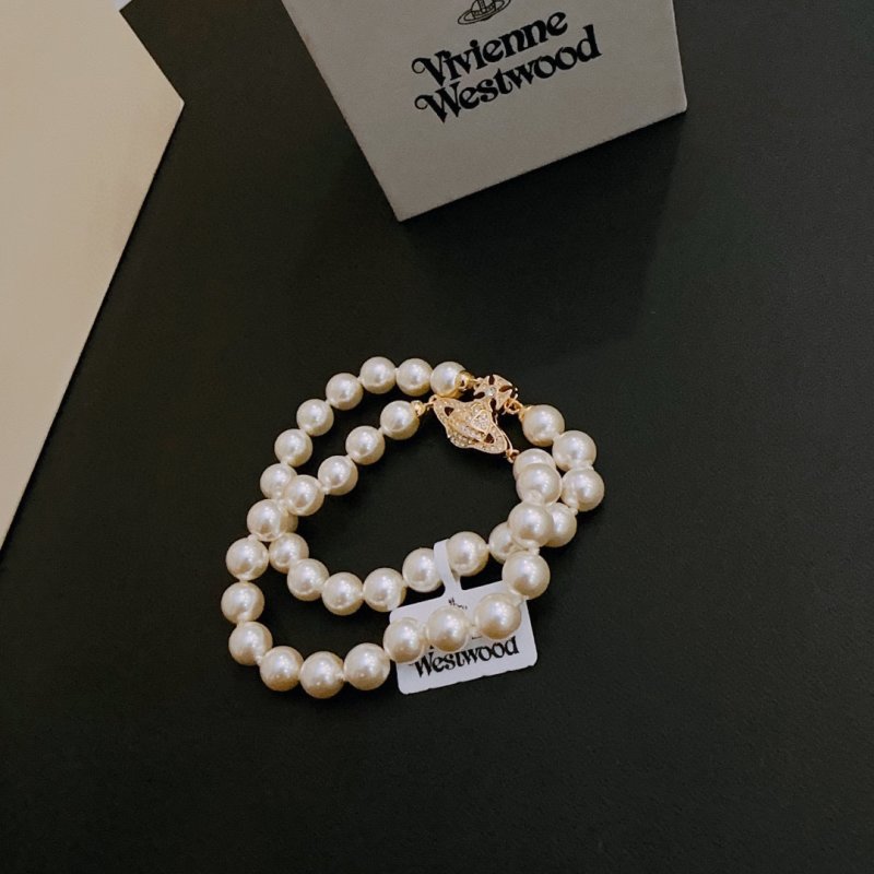 Vivienne Westwood Saturn Pearl Bracelet Gold view