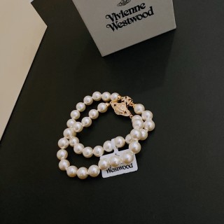 Vivienne Westwood Saturn Pearl Bracelet Gold view 3