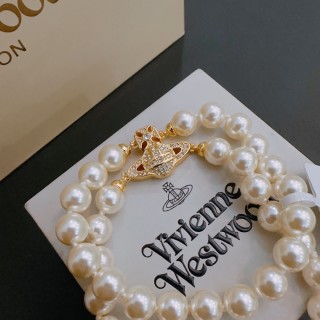 Vivienne Westwood Saturn Pearl Bracelet Gold view 5