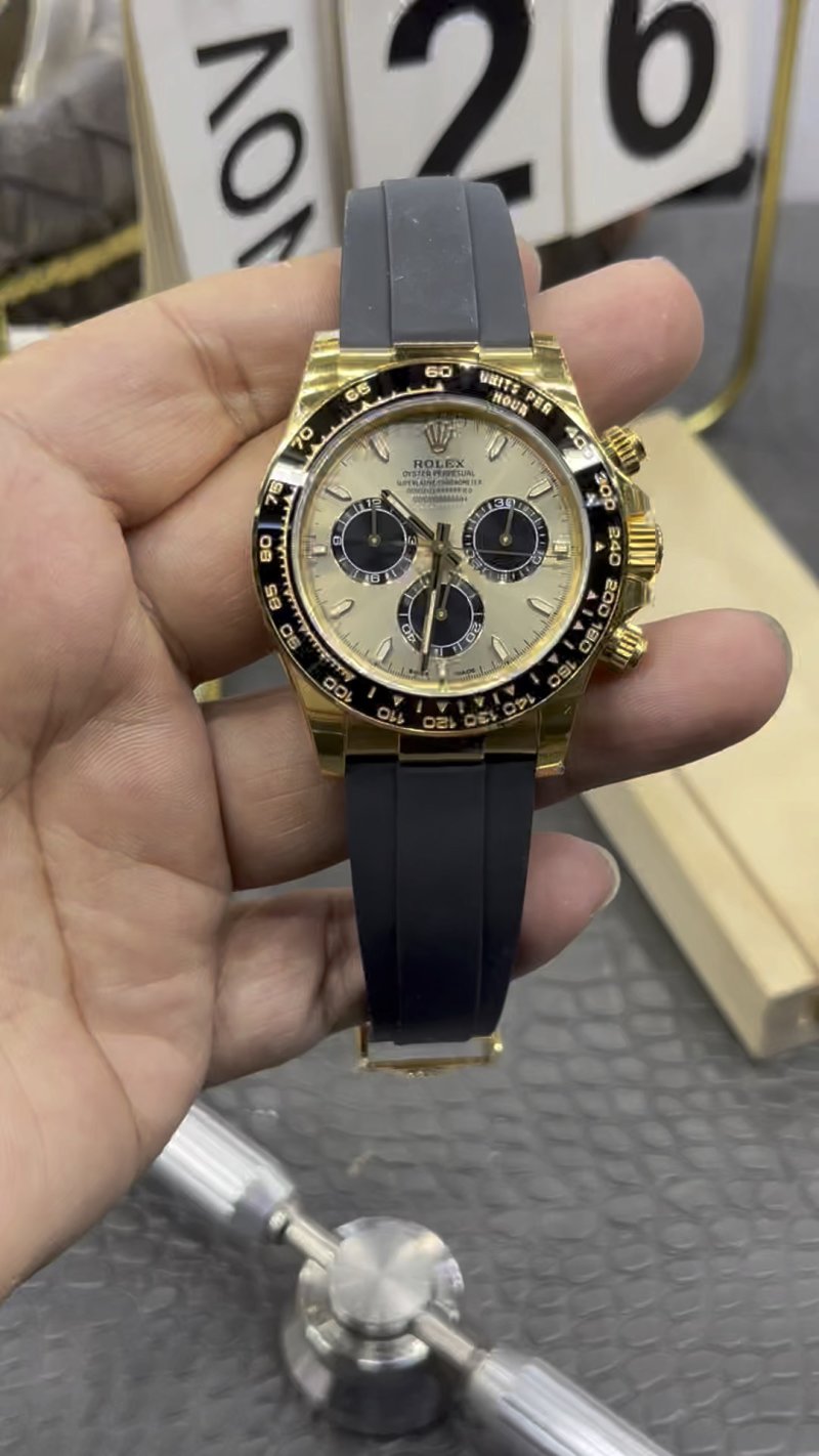 Rolex Daytona Gold Chronograph 40mm Black Dial
