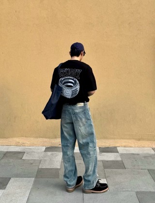 Stüssy Black Tire Graphic Short Sleeve T-Shirt view 7