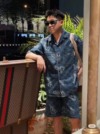 Gucci GG Monogram Denim Short-Sleeve Shirt Blue view 3