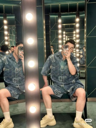 Gucci GG Monogram Denim Short-Sleeve Shirt Blue view 6