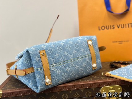 Louis Vuitton Carryall Shoulder Bag Denim Blue view 5