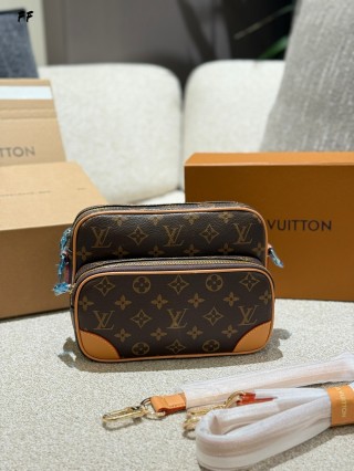 Louis Vuitton Monogram Double Layer Messenger Bag Brown