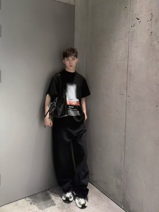 Black Oversized Graphic Print T-Shirt with Red Logo view 5