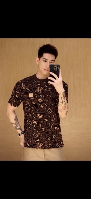 Louis Vuitton Monogram Short Sleeve T-Shirt Brown