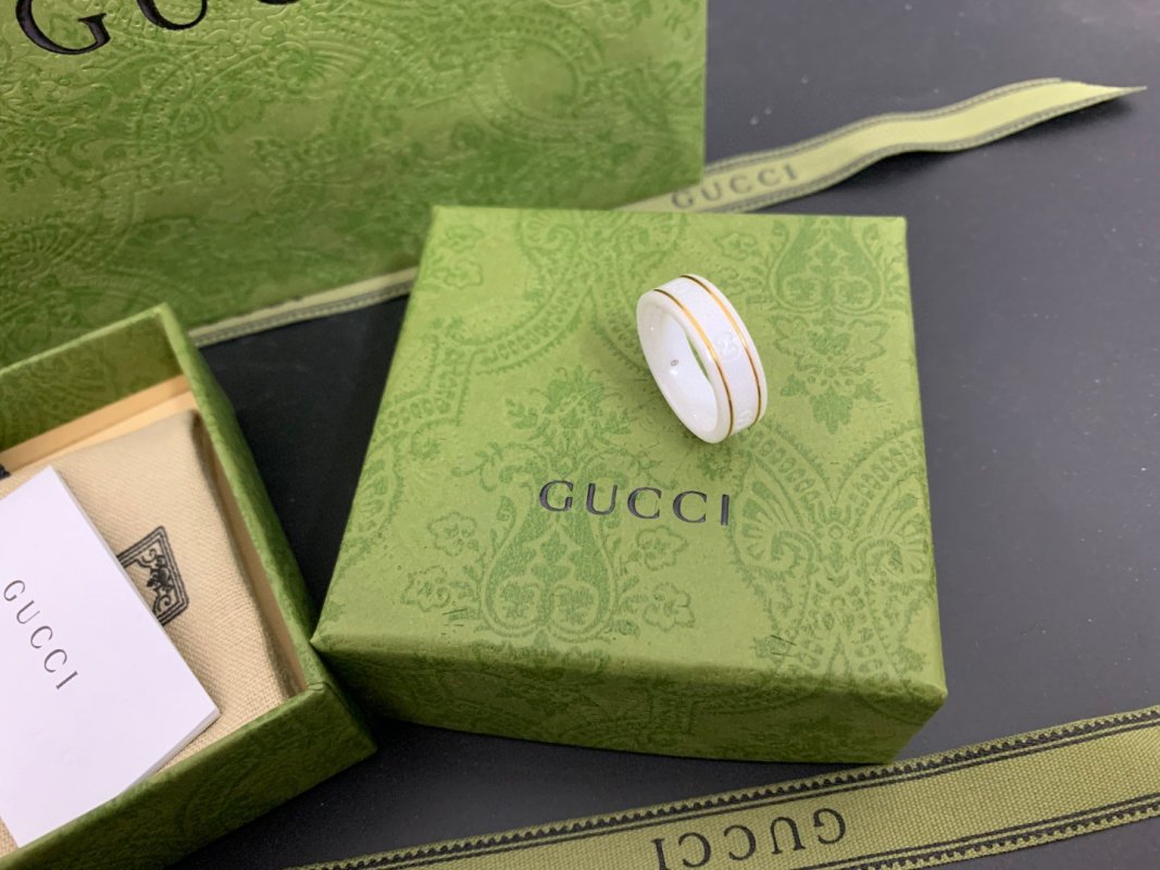 Gucci Icon Ceramic Band Ring with Gold Trim - White view