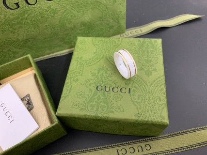 Gucci Icon Ceramic Band Ring with Gold Trim - White view 7
