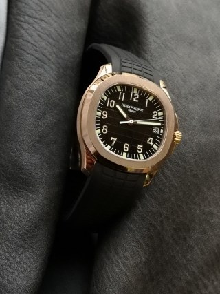 Patek Philippe Aquanaut 5167R Rose Gold Black Dial Watch