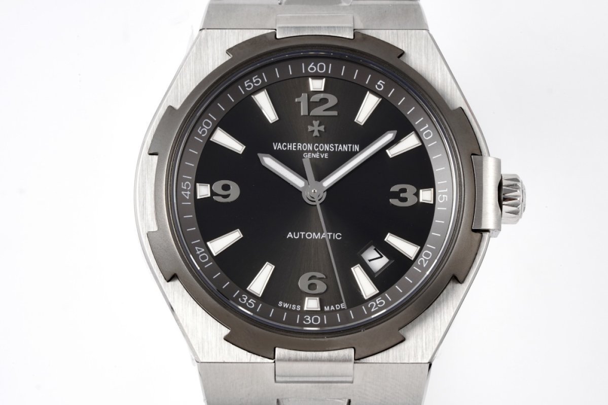 Vacheron Constantin Overseas Automatic Steel Watch 42mm view