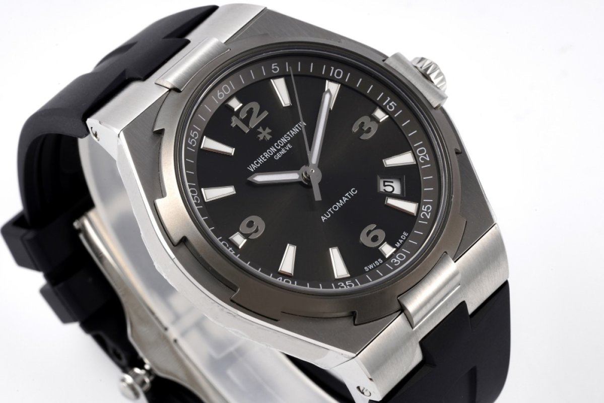 Vacheron Constantin Overseas Automatic Steel Watch 42mm view