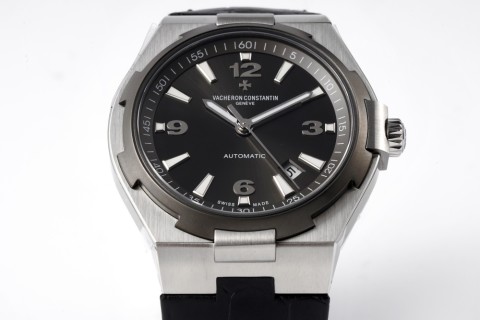 Vacheron Constantin Overseas Automatic Steel Watch 42mm view 6