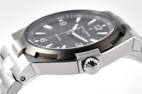 Vacheron Constantin Overseas Automatic Steel Watch 42mm view 7