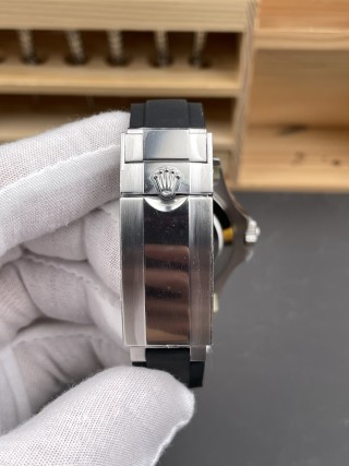 Rolex Yacht-Master 42mm Black Dial Replica Watch view 8