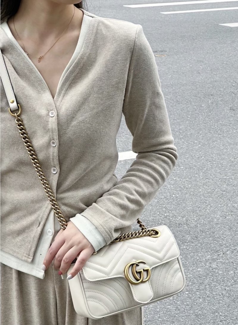 Gucci GG Marmont Quilted Chain Shoulder Bag Cream
