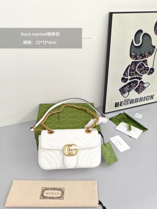Gucci GG Marmont Quilted Chain Shoulder Bag Cream view 2
