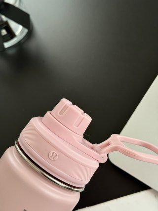 Lululemon Insulated Water Bottle 1L - Pink view 3