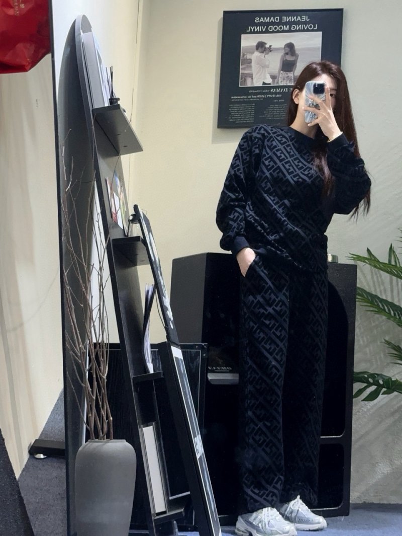 Fendi FF Monogram Black Wide-Leg Pants view