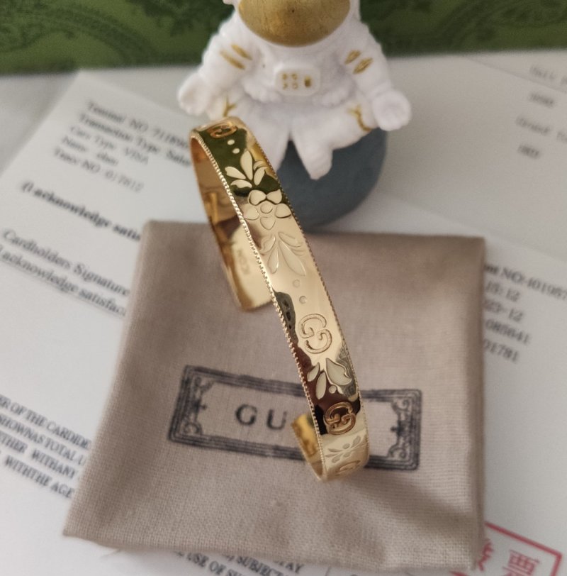 Gucci Double G Enamel Flower Gold-Plated Open Cuff Bracelet view